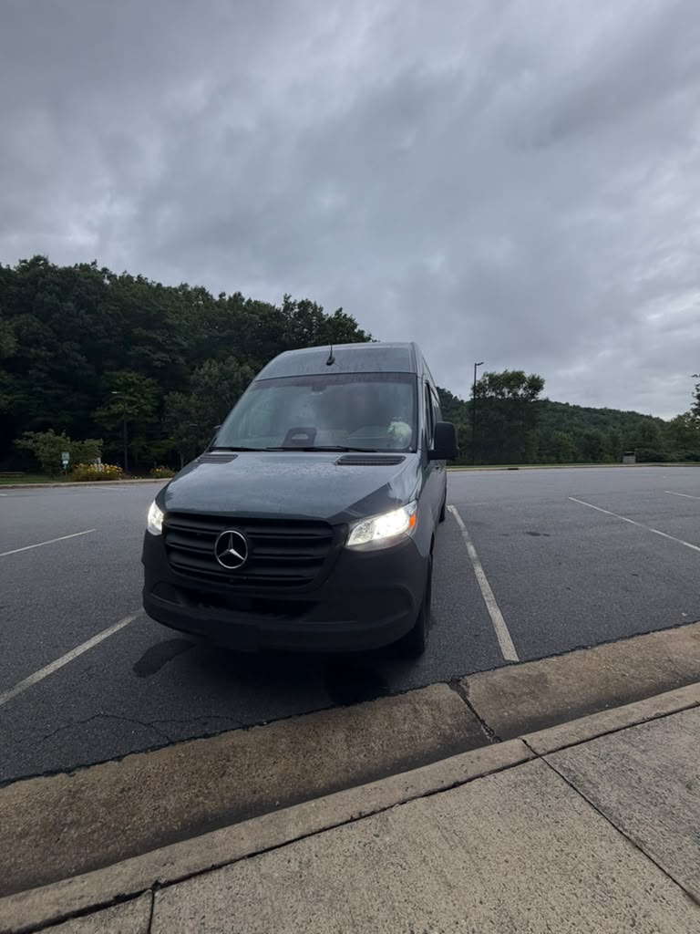 Front three-quarter view of the high-roof Sprinter
